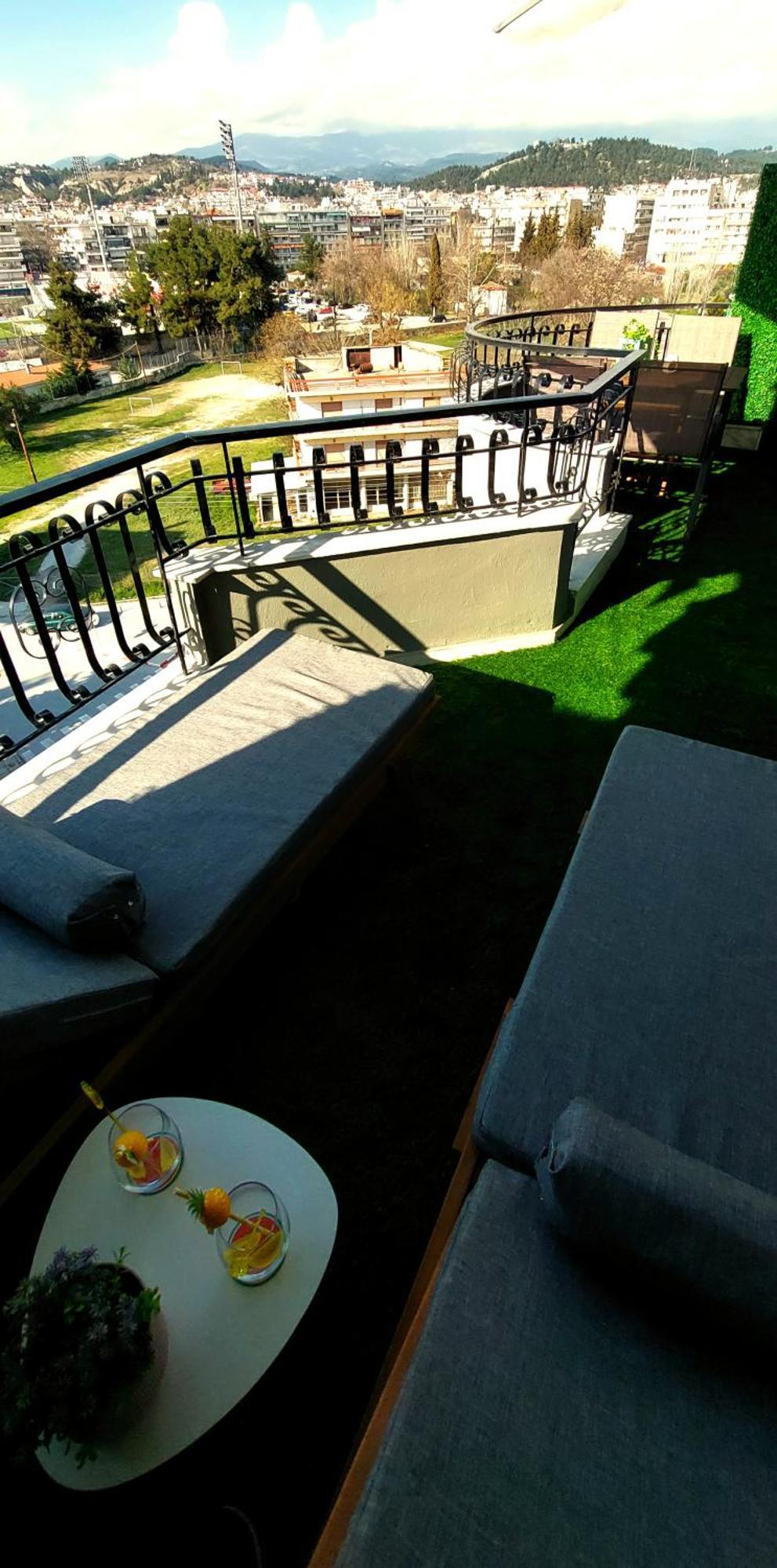 Sky View Suite Serres Eksteriør billede
