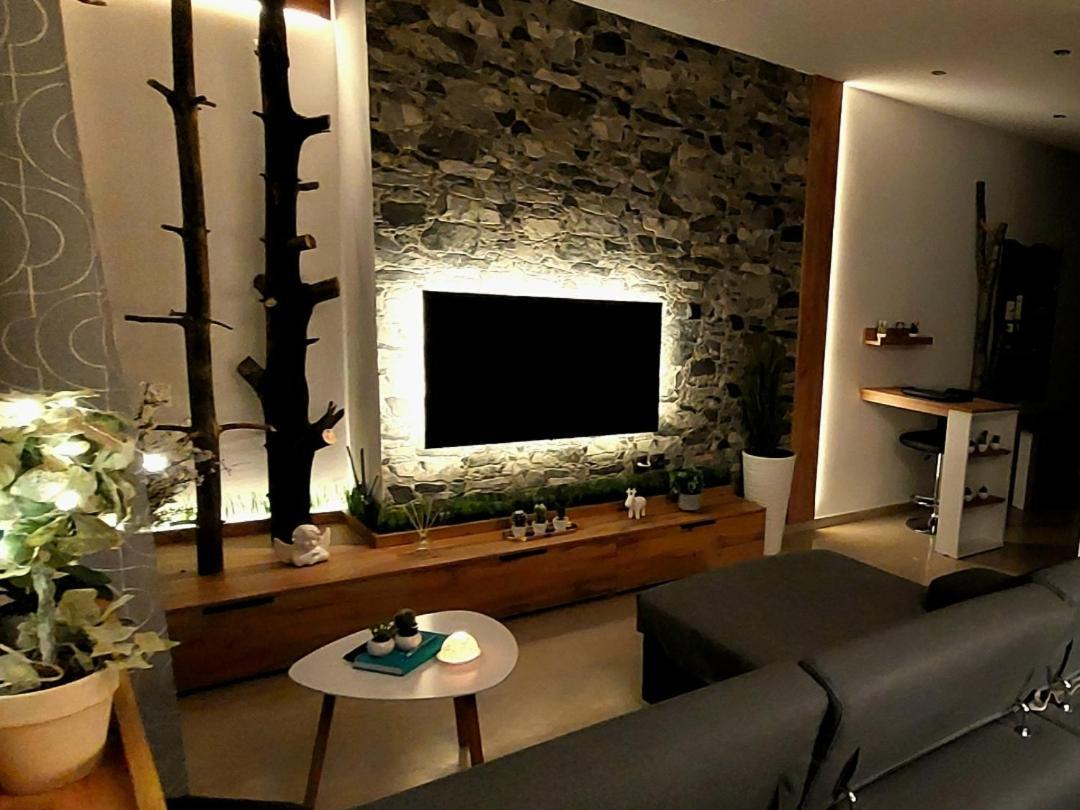 Sky View Suite Serres Eksteriør billede