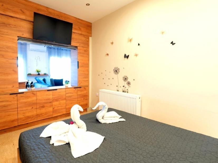 Sky View Suite Serres Eksteriør billede